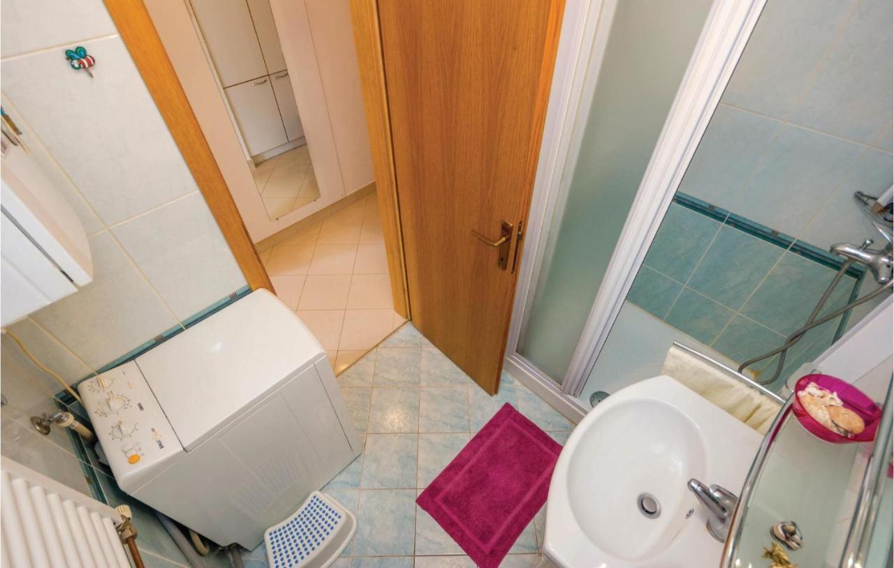 1 Bedroom Amazing Apartment In Rijeka Eksteriør billede